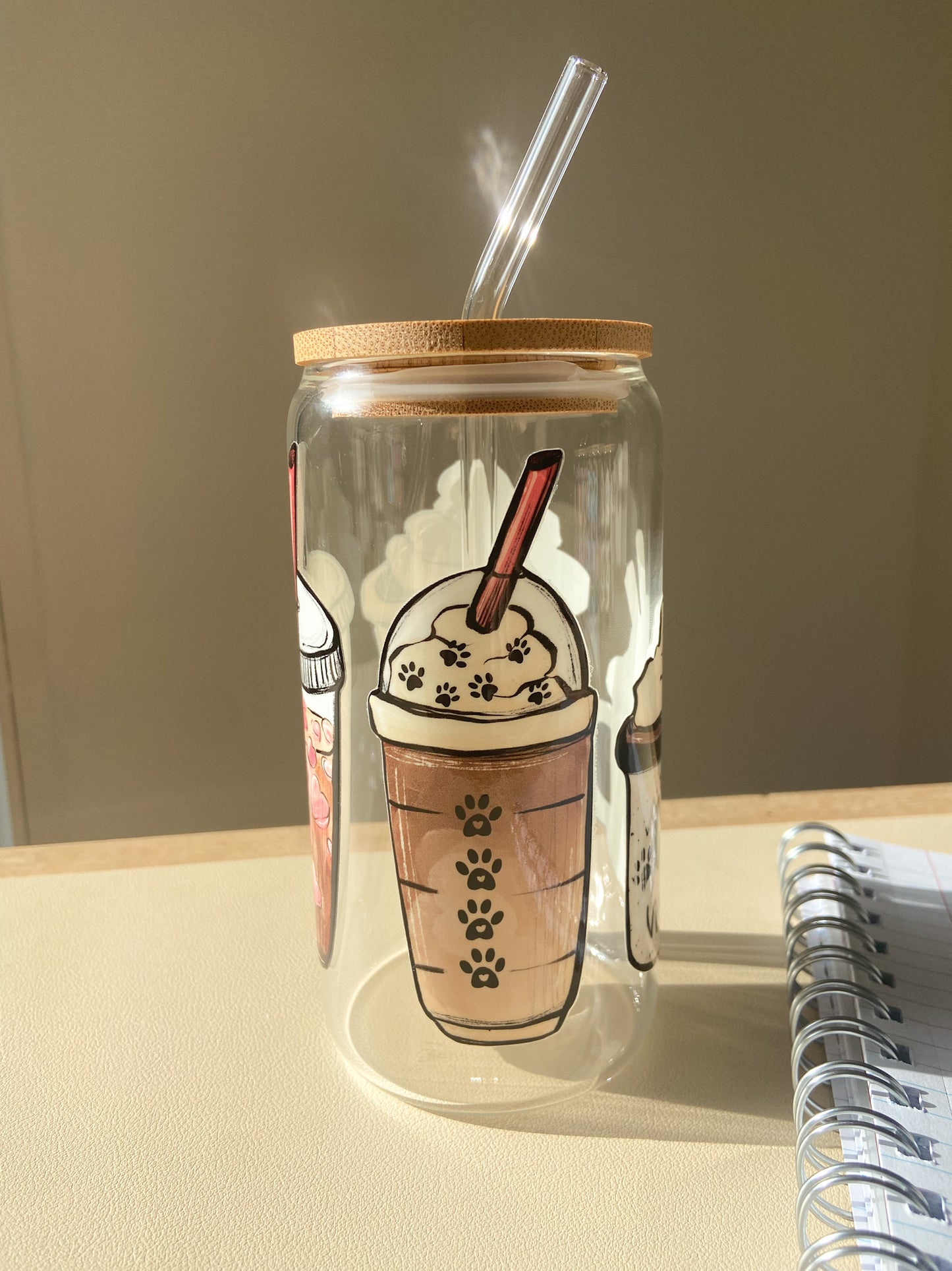 Verre Cat Mom Café